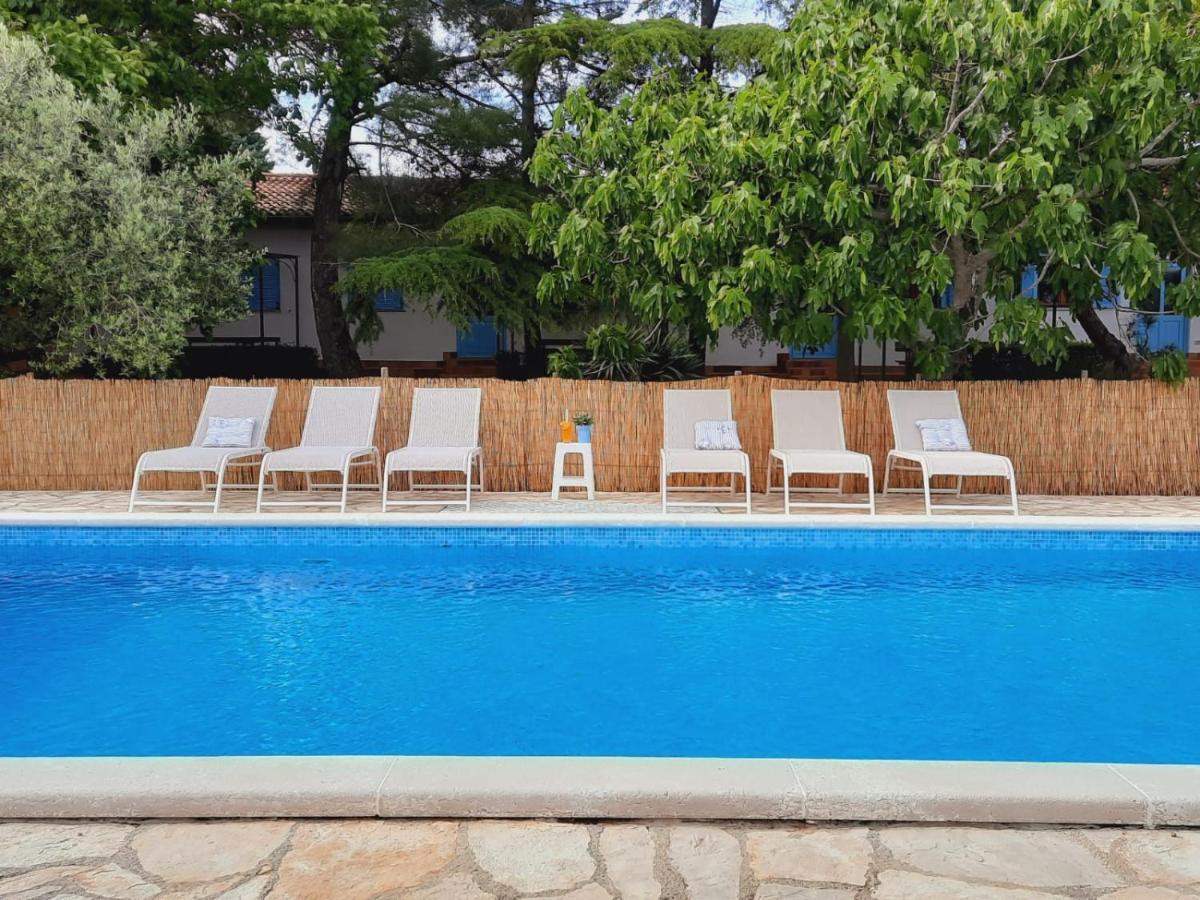 Sanja Apartments Sveti Servul Novigrad Istria Esterno foto